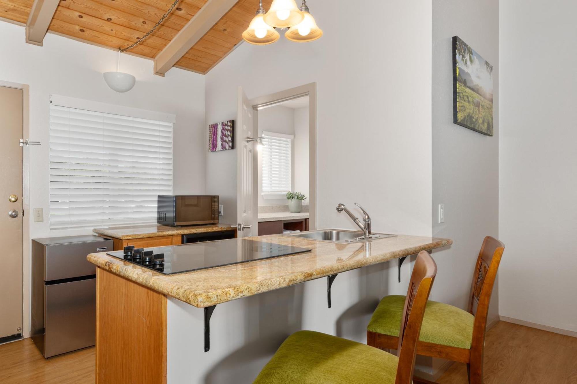 Castle Waimea Country Lodge Екстер'єр фото